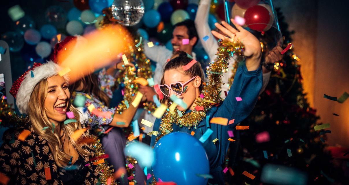 «¡Conviértete en DJ de las fiestas navideñas y fin de año!»